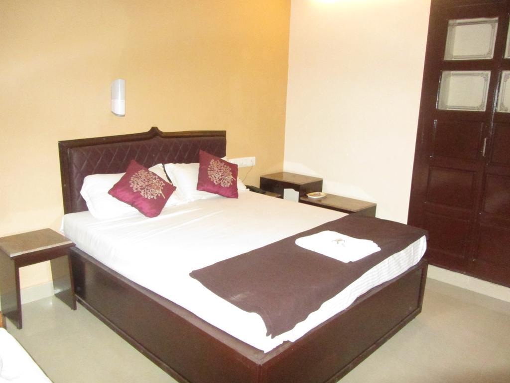 All Seasons Guest House Thiruvananthapuram Exterior foto